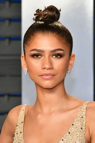 Zendaya to Receive #SeeHer Award