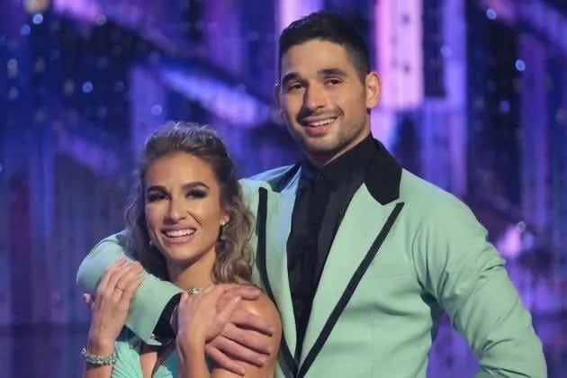 Dancing With The Stars 31 Recap for 10/18/2022: Prom Night