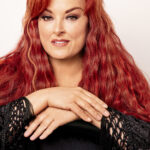 Wyonna Judd to Host Christmas Special and Receive Honor