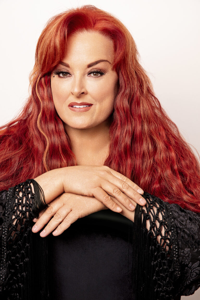 Wyonna Judd to Host Christmas Special and Receive Honor