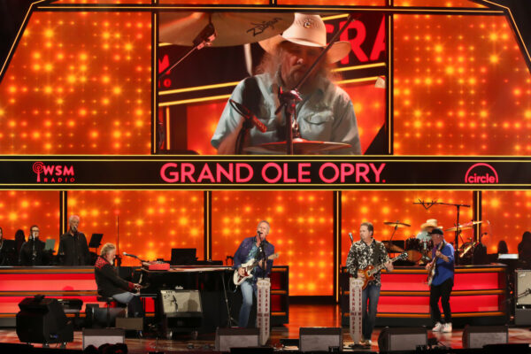 Former Lynyrd Skynyrd Drummer Artimus Pyle Makes Grand Ole Opry Debut - Vimarsana News