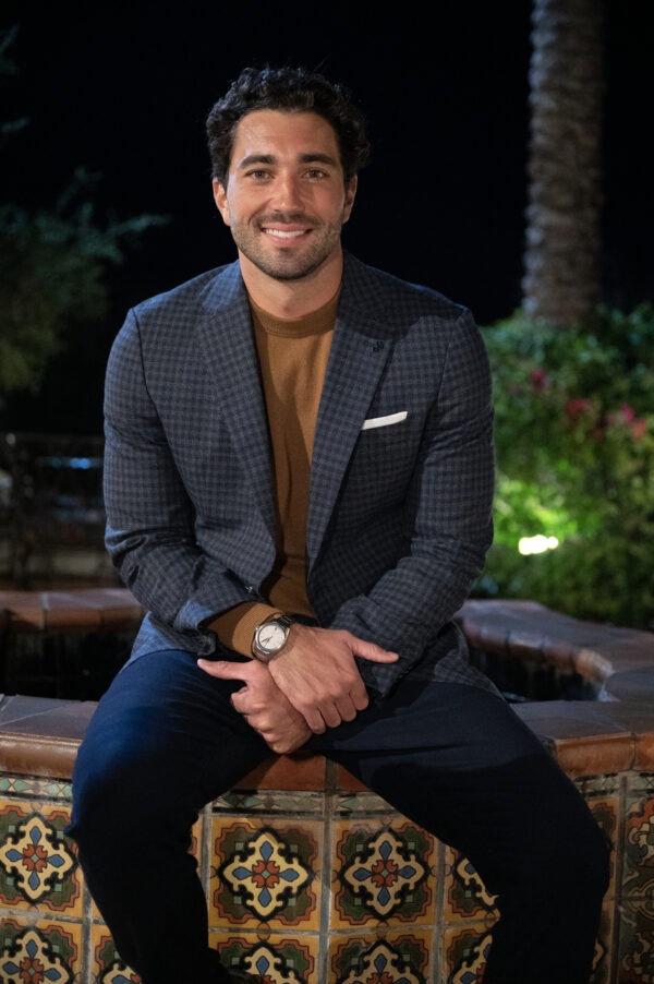 Bachelorette Announced as Joey Chooses Fiancée - Vimarsana News