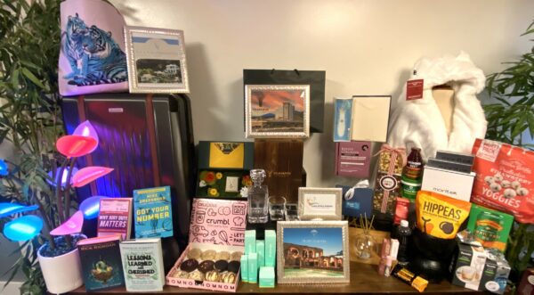 Backstage Creations Announces 2024 Emmy Awards Gift Suite Swag - Vimarsana News