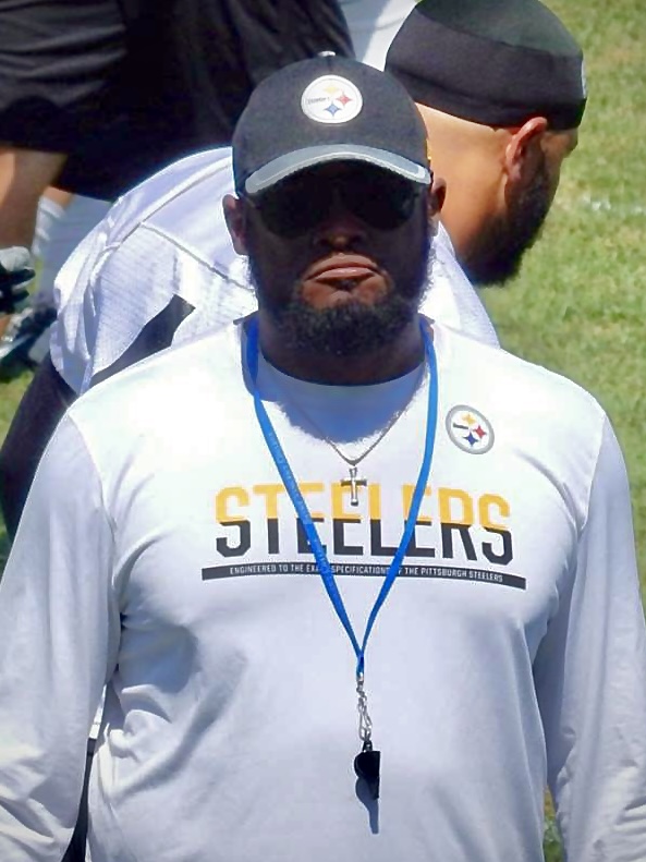 Mike Tomlin Stepping Down as Steelers Coach